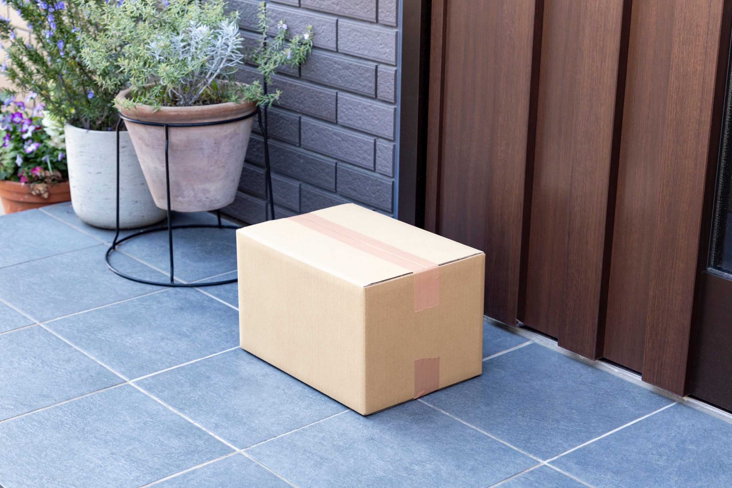 How To Protect Your Packages From Porch Pirates: The Complete Home Security Guide To Smarter Delivery Management And Theft-Proof Parcel Solutions